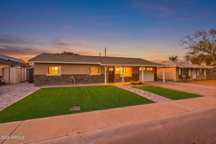 Property Photo: 7702 E Pinchot Avenue AZ 85251