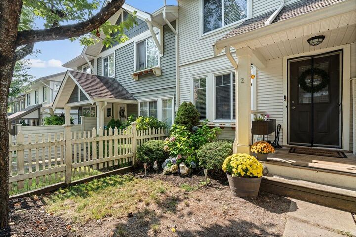 Photo de la propriété:  4401 Blauson Boulevard 2  BC V3G 0A4 