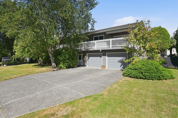 Property Photo: 210 W Murphy Drive BC V4M 3N9