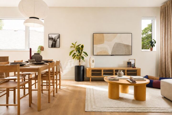 Property Photo: 2063 E 13th Avenue 1 BC V5N 2C5