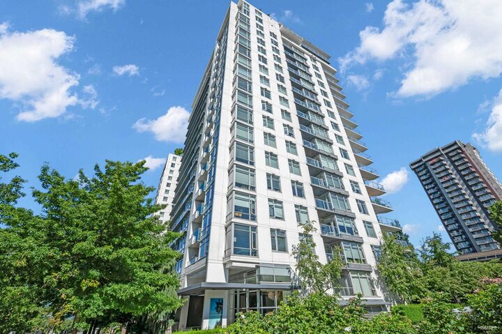 Property Photo: 158 W 13th Street 1301 BC V7M 0A7