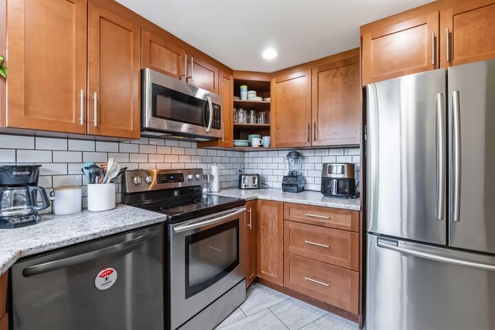19240 119 Avenue 8 — photo 1