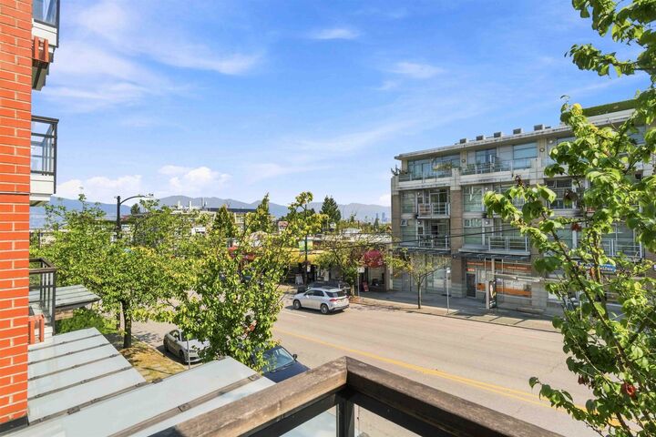3611 W 18th Avenue 202 — photo 1