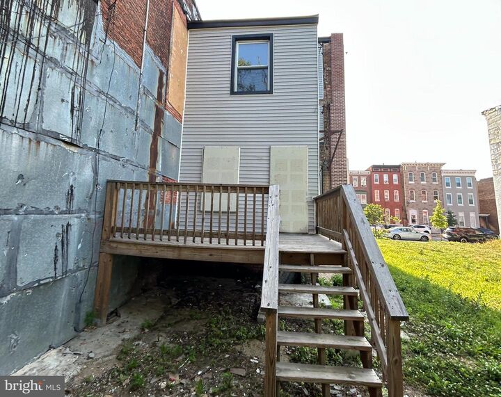 Property Photo:  1230 N Caroline Street  MD 21213 
