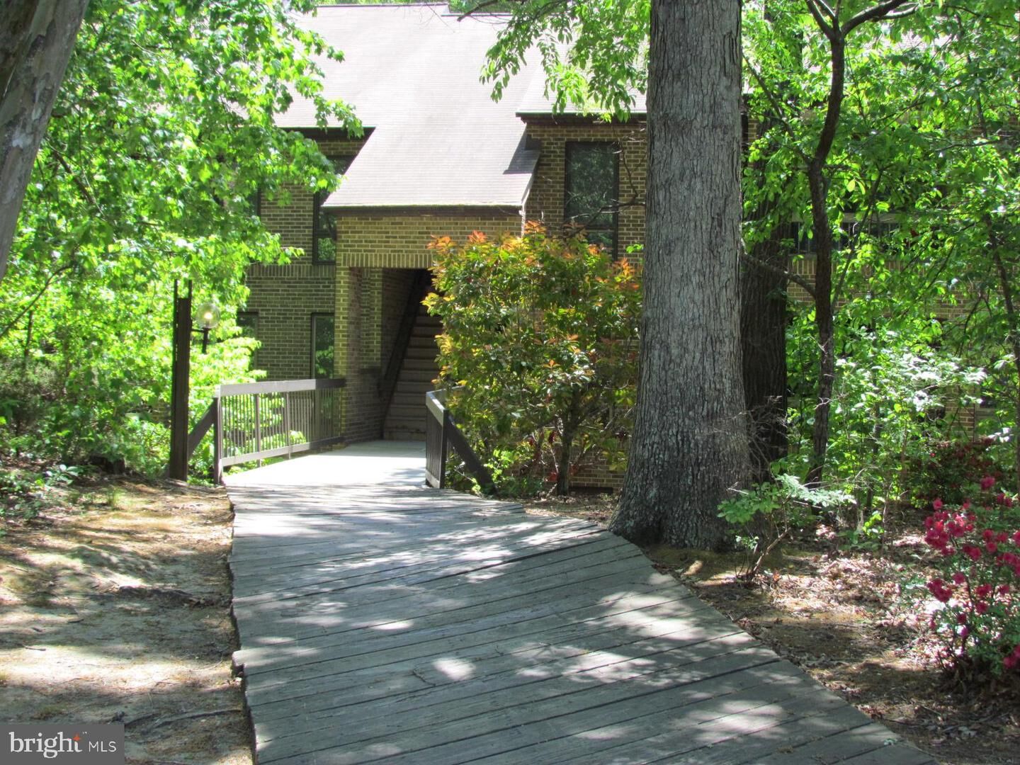 Property Photo:  44691 White Oak Court 7A Or 507  MD 20619 
