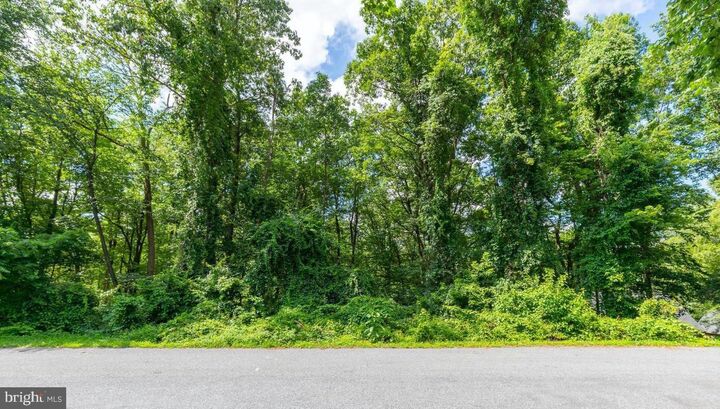 Property Photo:  9 Deer Lane  PA 17532 