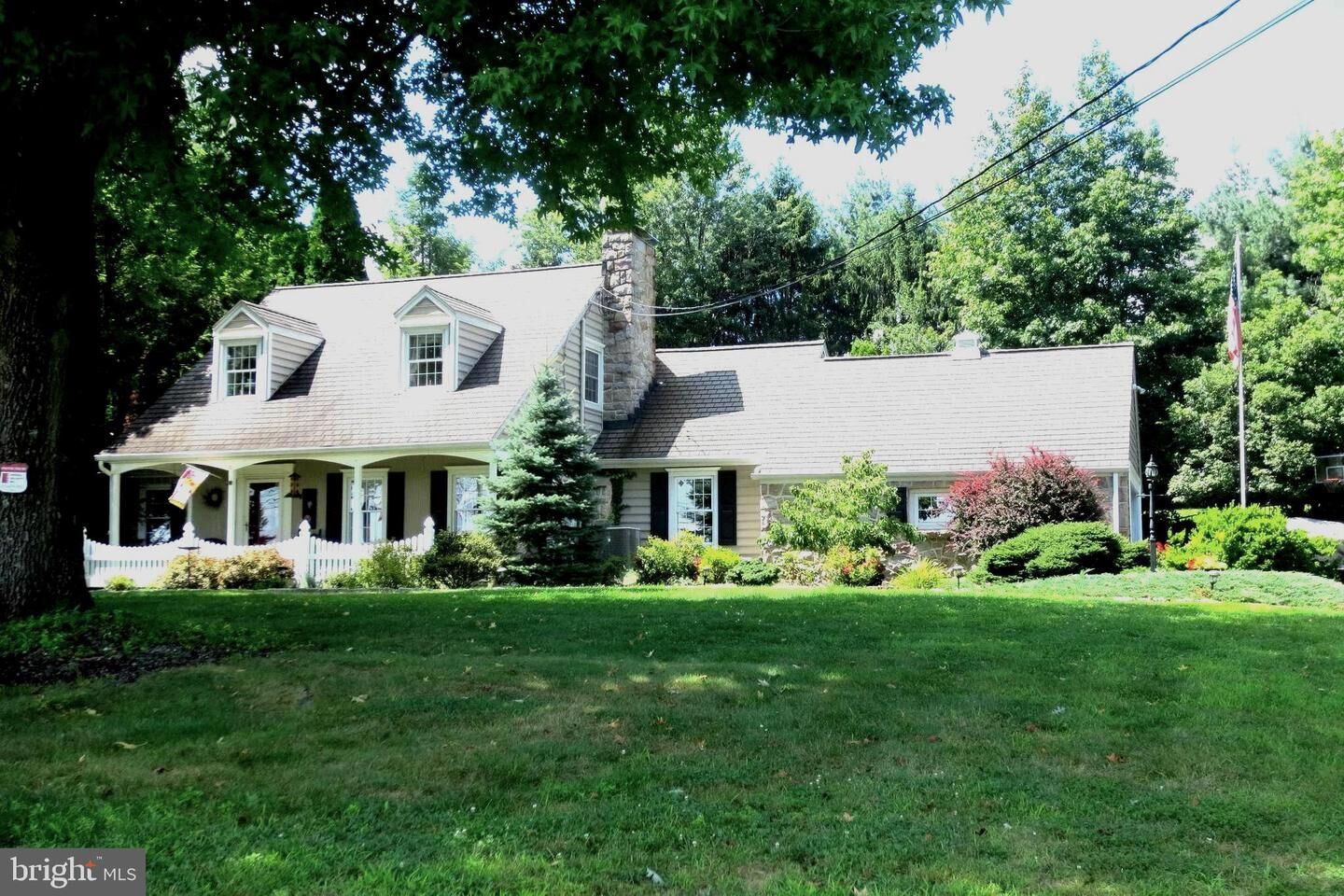 Property Photo: 273 Old State Road PA 19468