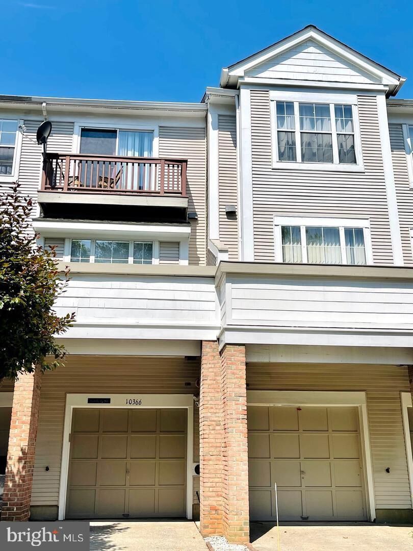 Property Photo:  10366 Royal Woods Court  MD 20886 