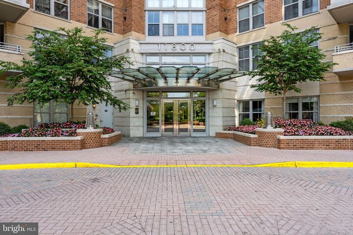Property Photo:  11800 Sunset Hills Road 209  VA 20190 