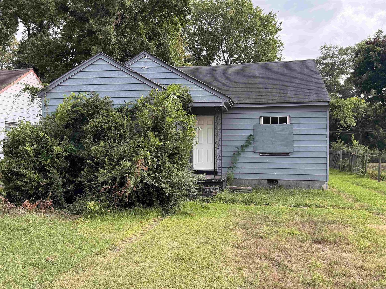 Property Photo:  710 W 26th Ave  AR 71603 
