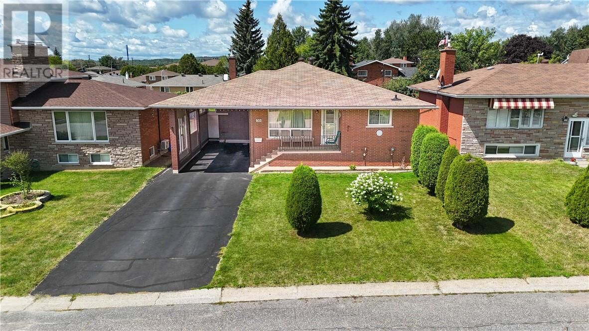 Property Photo:  35 Concord  ON P3E 4L7 