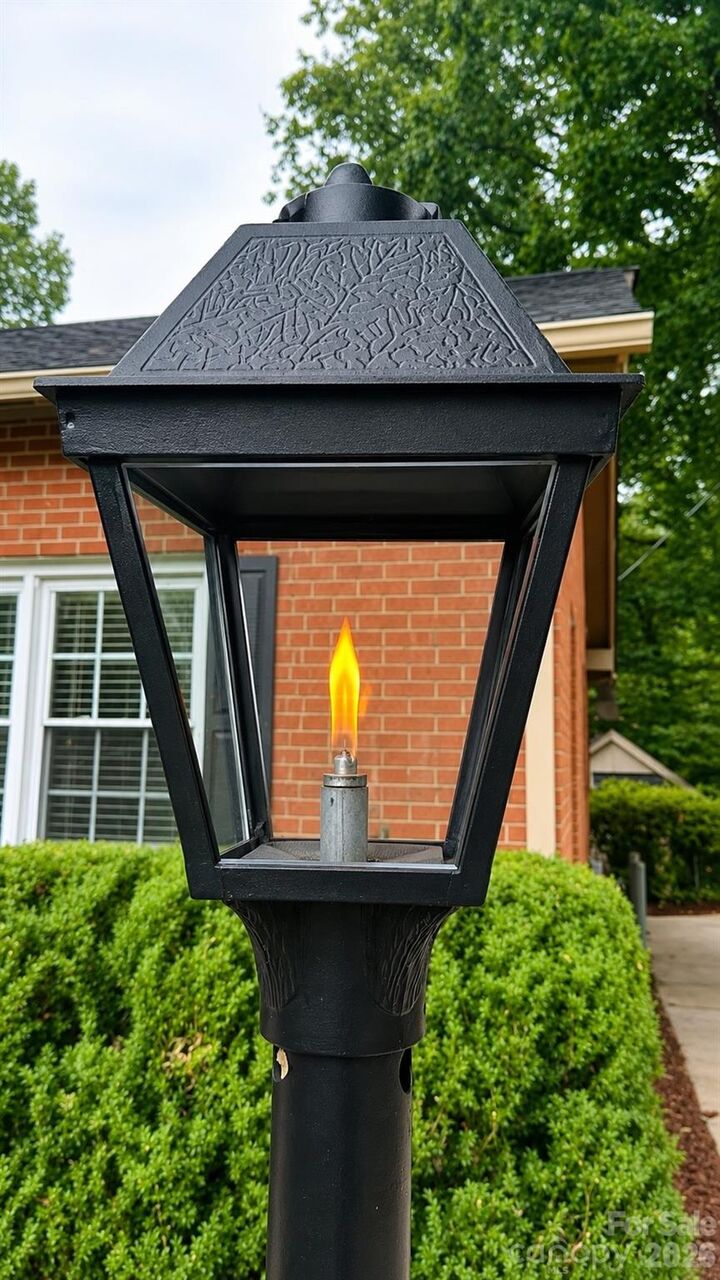Property Photo:  3101 Northampton Drive  NC 28210 