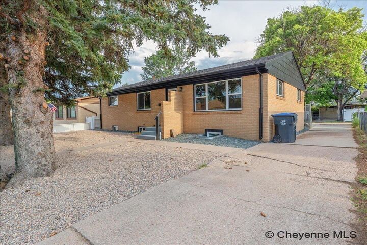Property Photo:  3413 Frontier St  WY 82001 