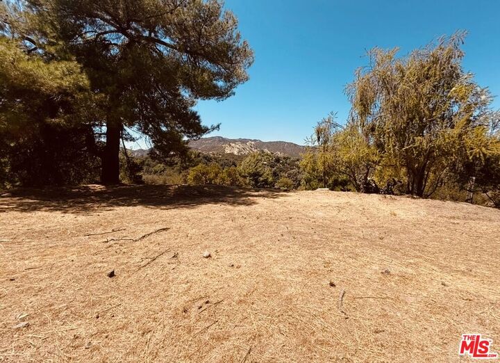 Property Photo: 1664 Gunnison Trl CA 90290
