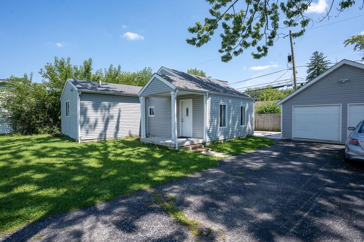 Property Photo: 746 Pierce Avenue OH 43213