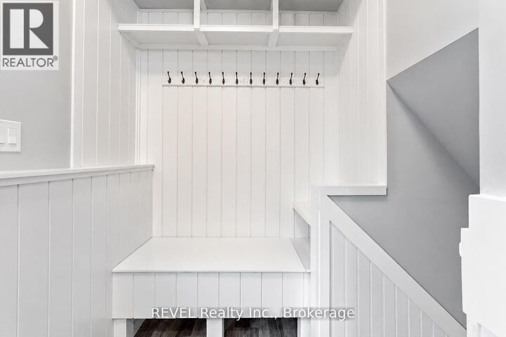 Property Photo:  52 Bula Drive Upper  ON L2N 6R6 