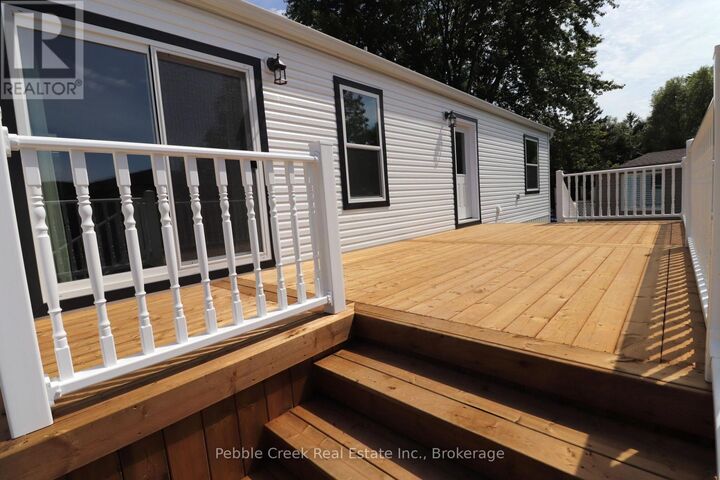 Property Photo:  17 Sutton Drive  ON N7A 3Y3 
