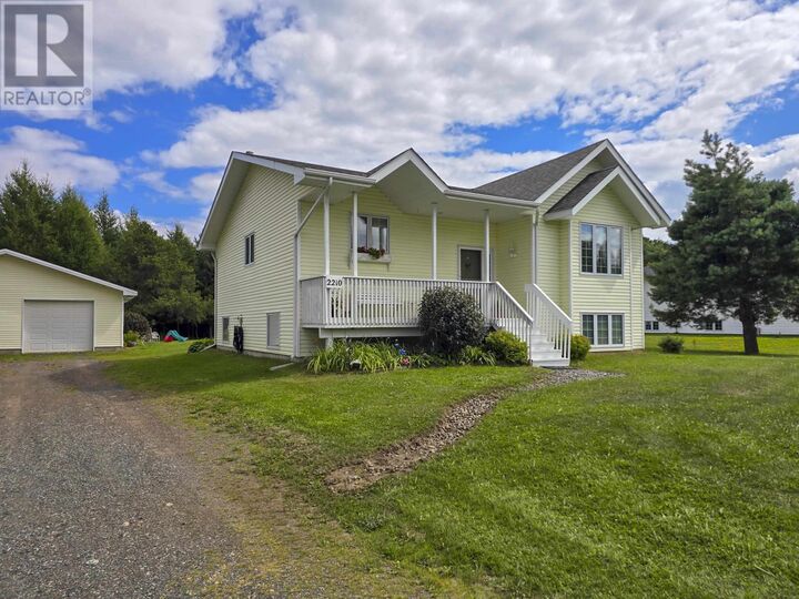 Property Photo:  2210 Scotland St  ON P7J 1G9 