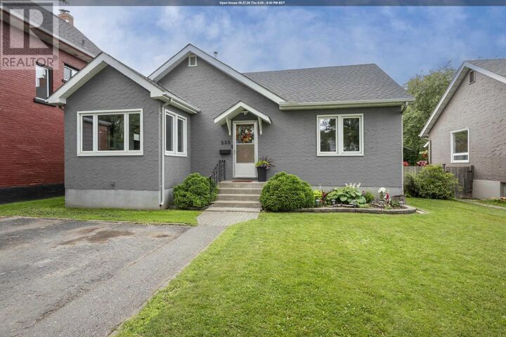 235 Franklin St N — photo 1