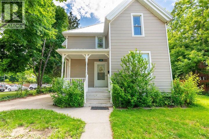 Property Photo:  156 Queen Street  ON N7T 2R1 
