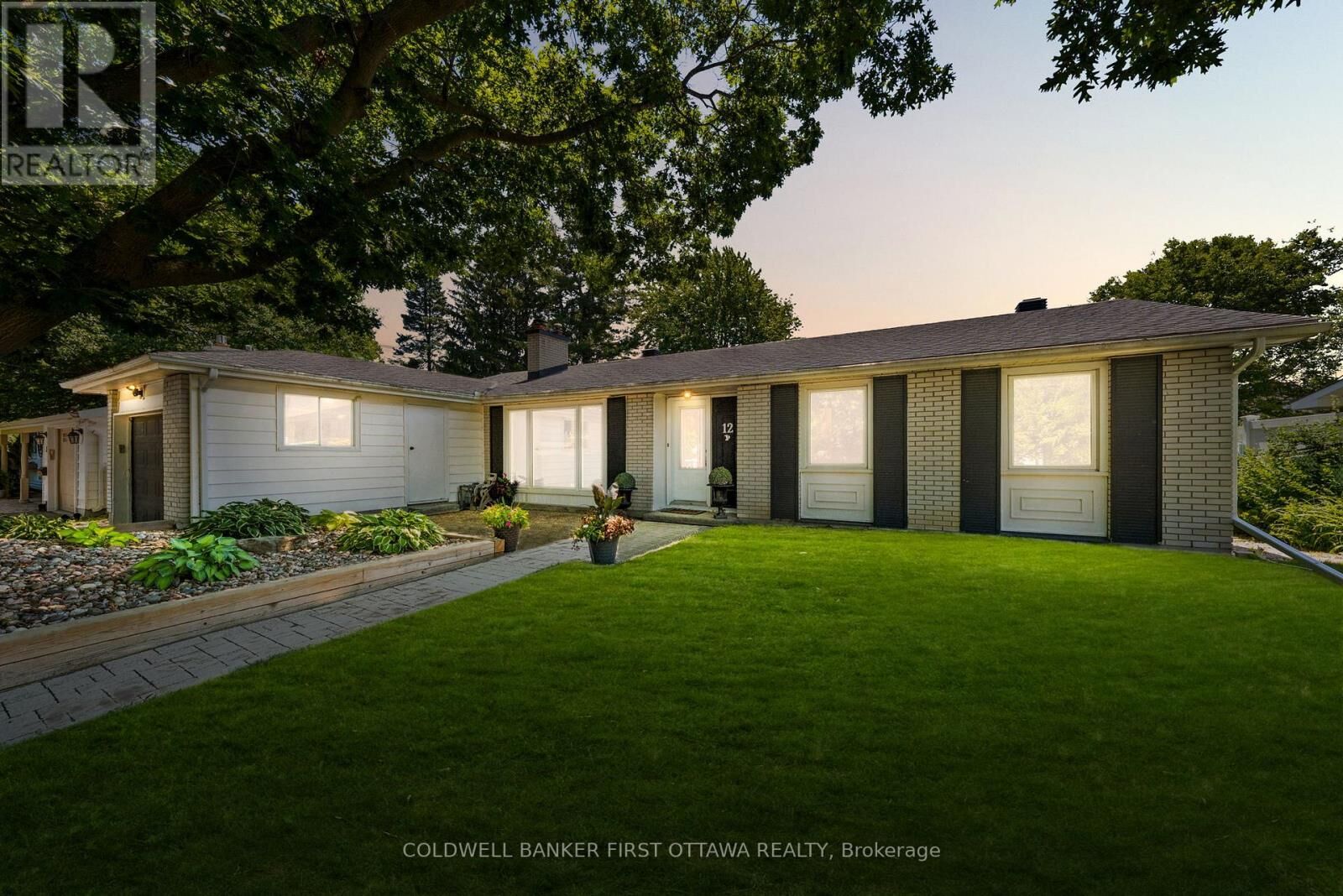 Property Photo: 12 Bradgate Drive ON K2G 0R6