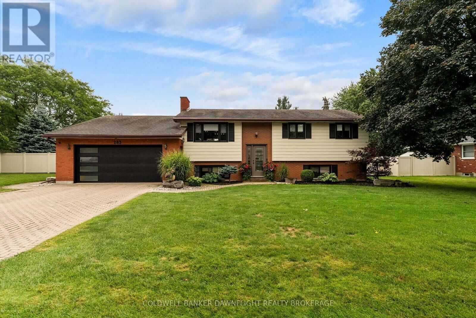Property Photo:  283 Churchill Drive  ON N0M 1S1 