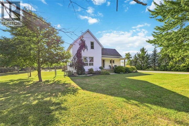 Property Photo:  26 Brigden Road  ON N8A 4L2 