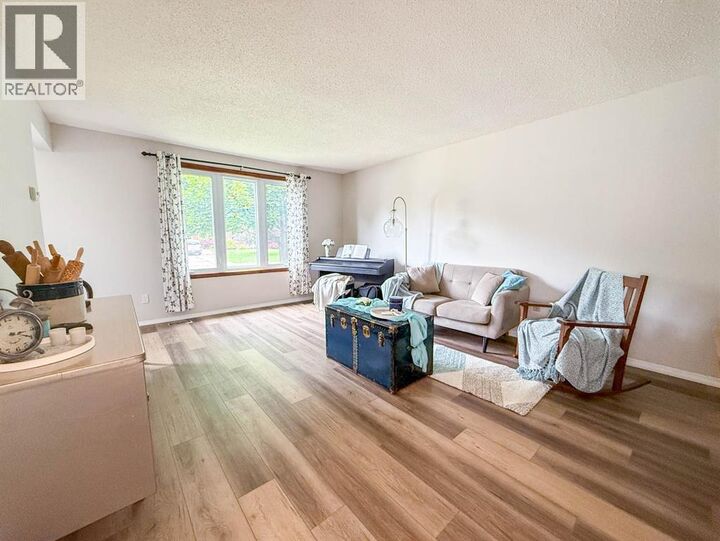 Property Photo:  2623 Kaymar Crescent  ON N0N 1C0 