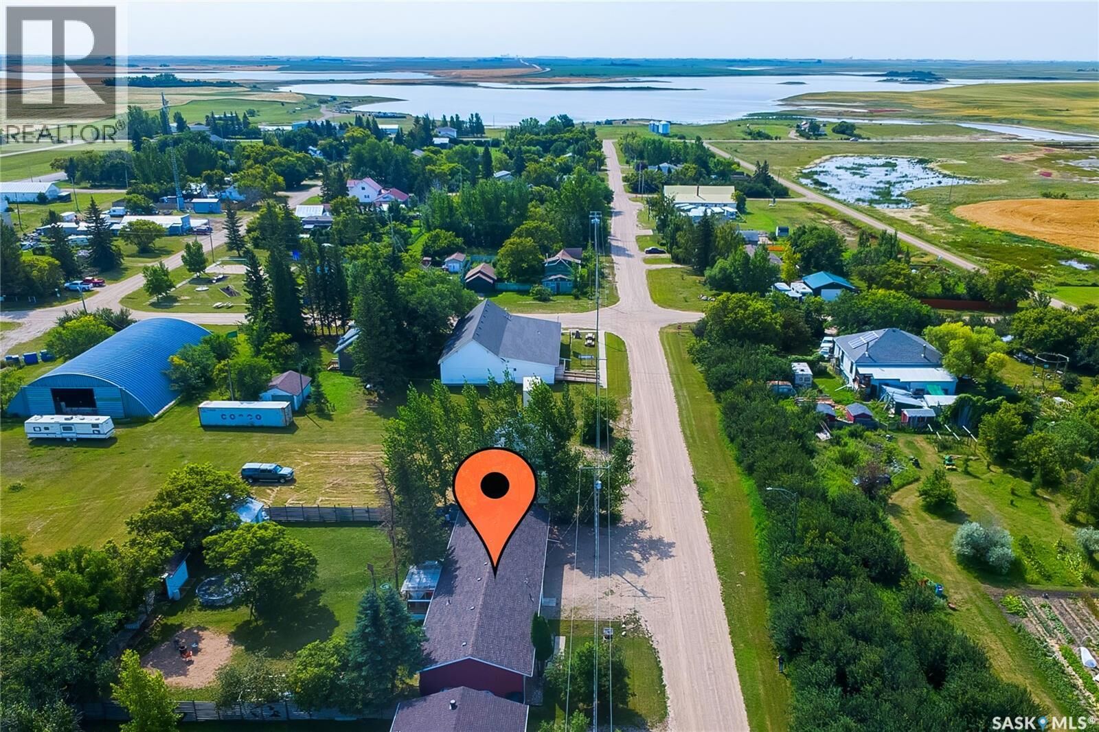 Property Photo: 316 3rd Avenue SK S0K 2V0
