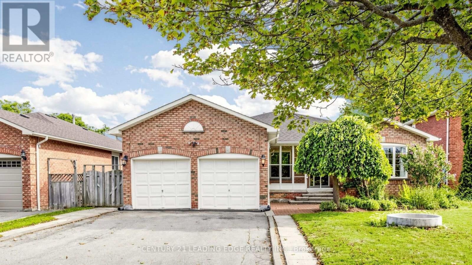 Property Photo: 9 Coates Crescent ON L4E 2M3
