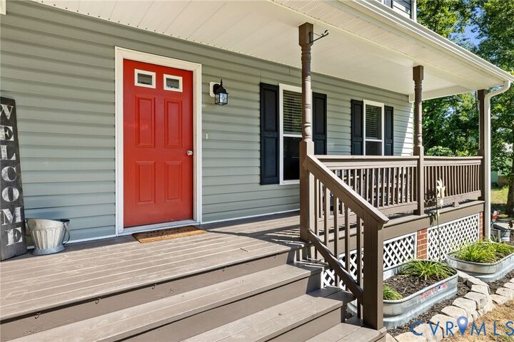 Property Photo: 3466 Woods Way VA 23139