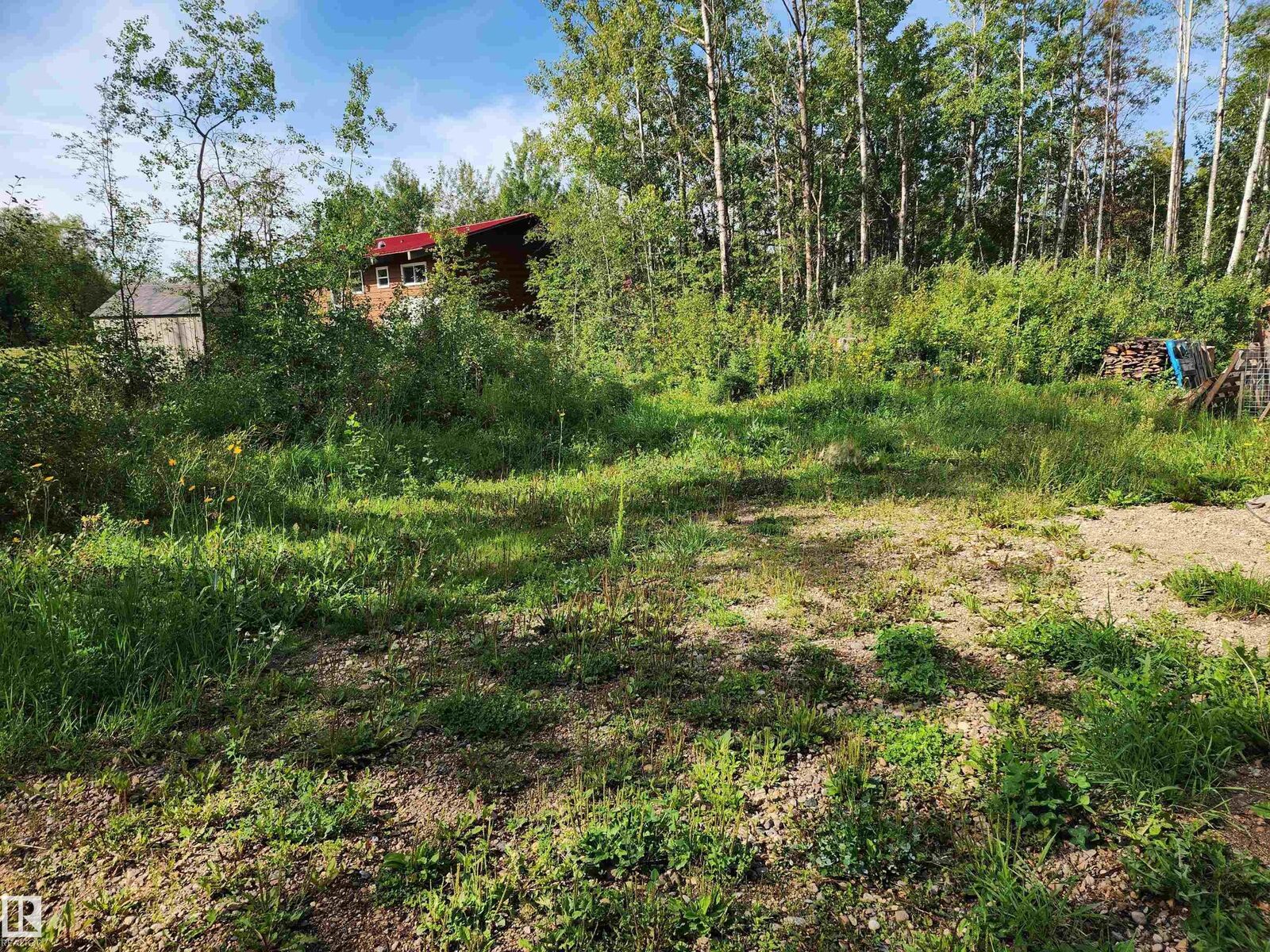 Property Photo:  123 60032 Scndry 867  AB T0A 0C0 