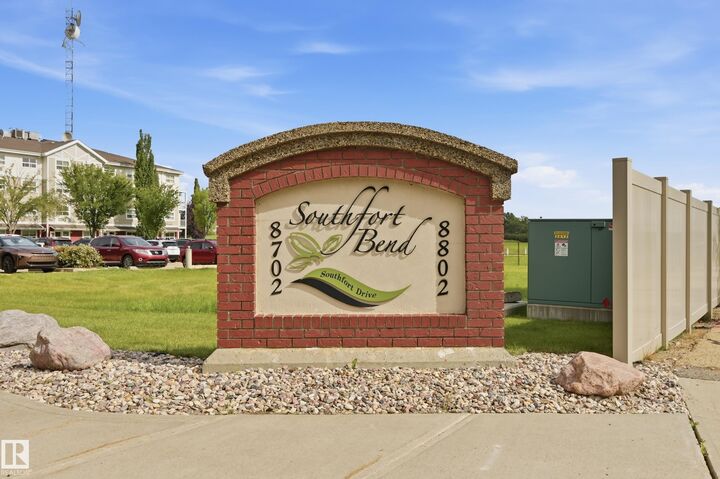 Property Photo:  8802 Southfort Drive 426  AB T8L 4R6 