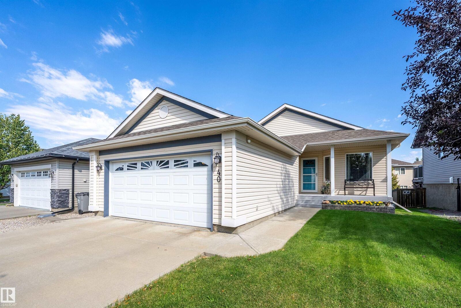Property Photo:  40 Carriere Crescent  AB T4X 0A8 