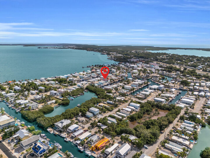 Property Photo: 714 Garden State Lane FL 33037