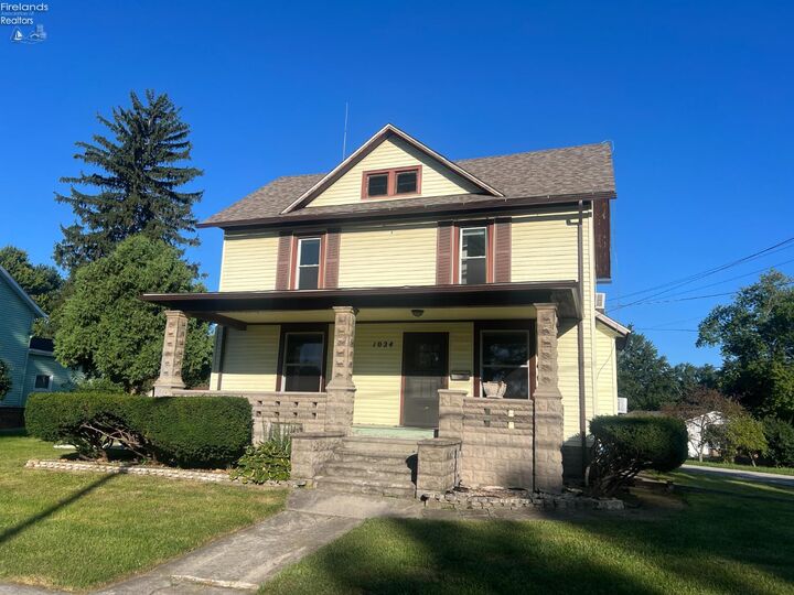 Property Photo:  1024 Tiffin Street  OH 43420 