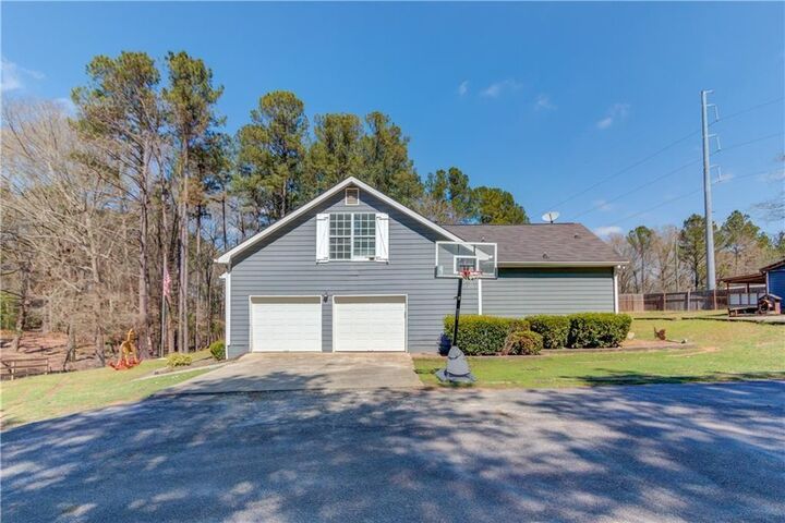 Property Photo: 706 Crowell Road N GA 30014