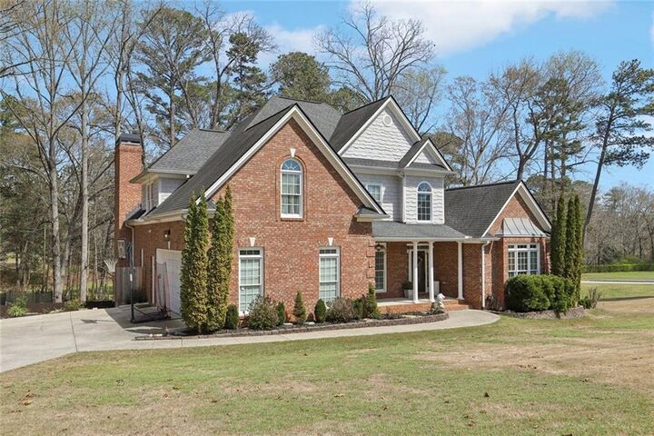 Property Photo: 640 Ivy Lea Drive GA 30045