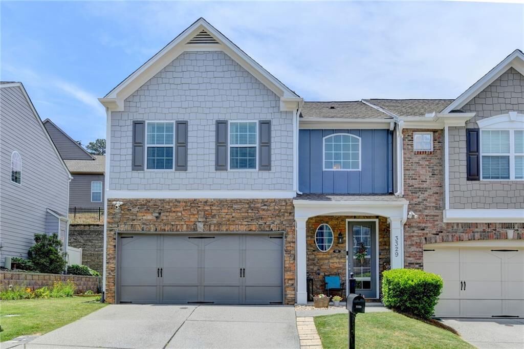 Property Photo:  3329 Castleberry Village Circle  GA 30040 