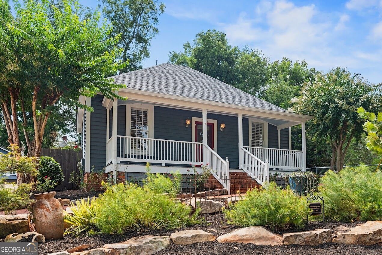 Property Photo:  238 E Jefferson Street  GA 30650 