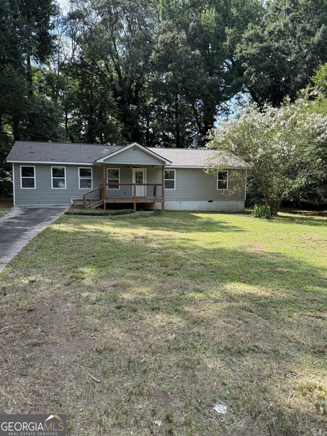 Property Photo:  561 Knollwood Drive  GA 30281 