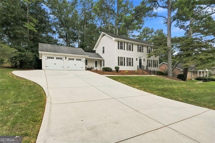 Property Photo: 4067 Wembley Forest Way GA 30340