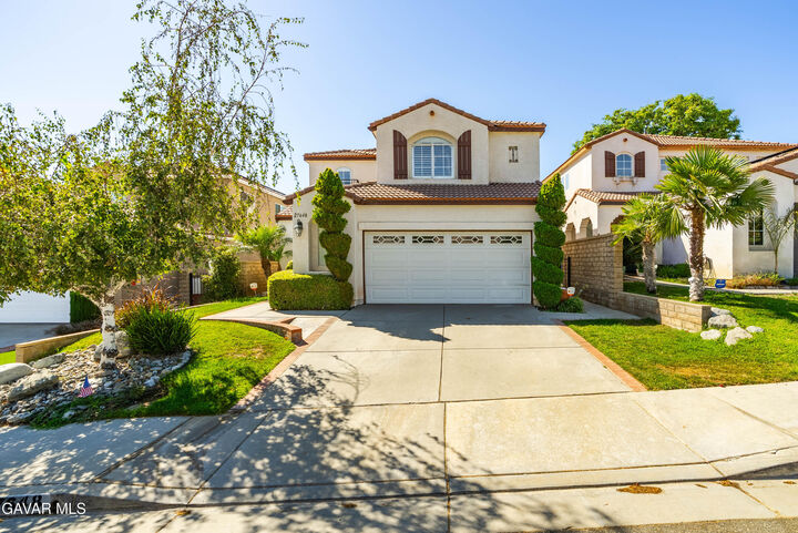 Property Photo:  27648 Elk Ridge Road  CA 91384 