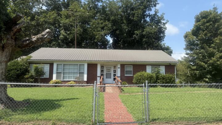 Property Photo:  308 S Cherokee Street  GA 30728 