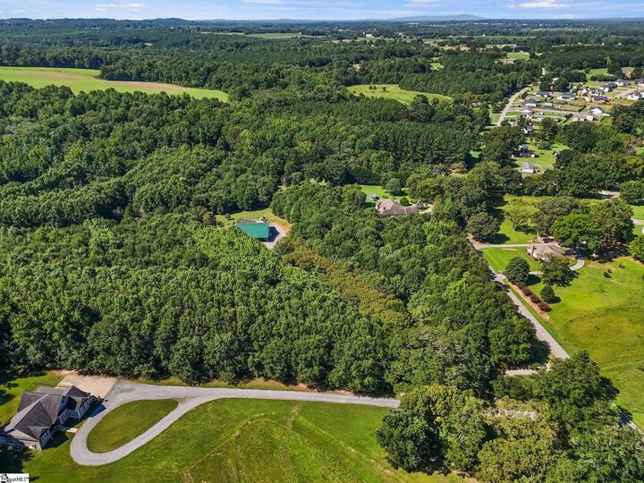 Property Photo: 770 Dickson Road SC 29322