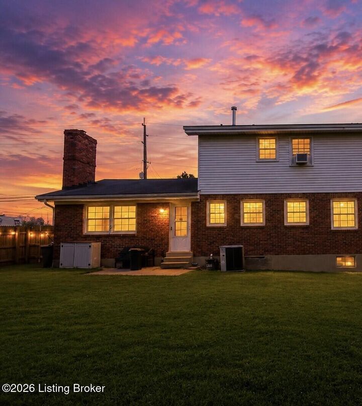 Property Photo: 140 Todd Dr KY 40047