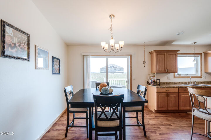 Property Photo:  1011 33rd Street N  ND 58501 