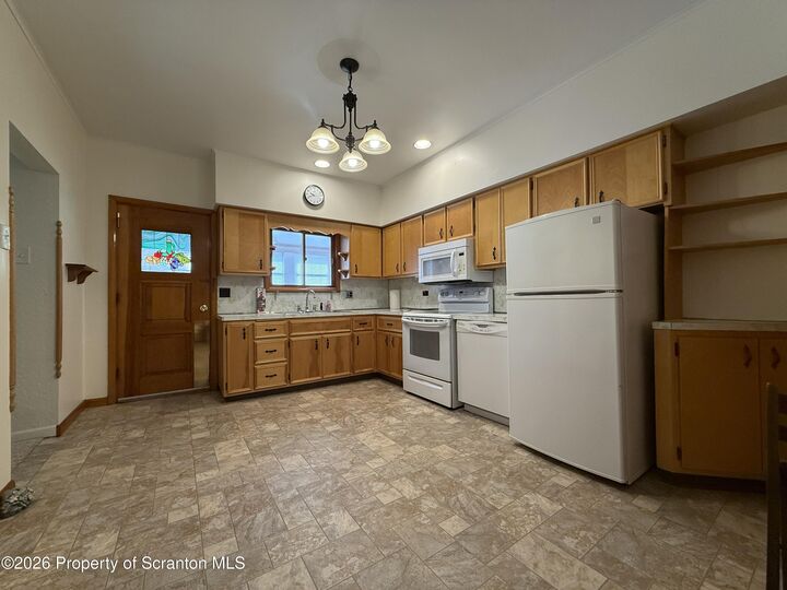 Property Photo: 423 Keystone Avenue 1 PA 18452