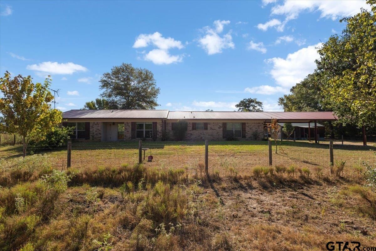 Property Photo:  5015 Fm 726  TX 75645 