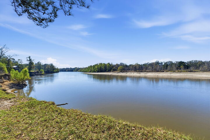 Property Photo:  435 Highway 43  MS 39429 